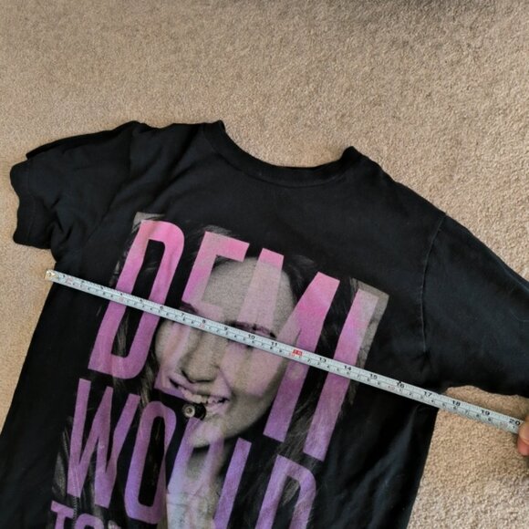 Rare Demi Lovato 2014 Tour Memorabilia Retro Y2K Logo Style Boxy Tee Shirt S - Picture 6 of 8